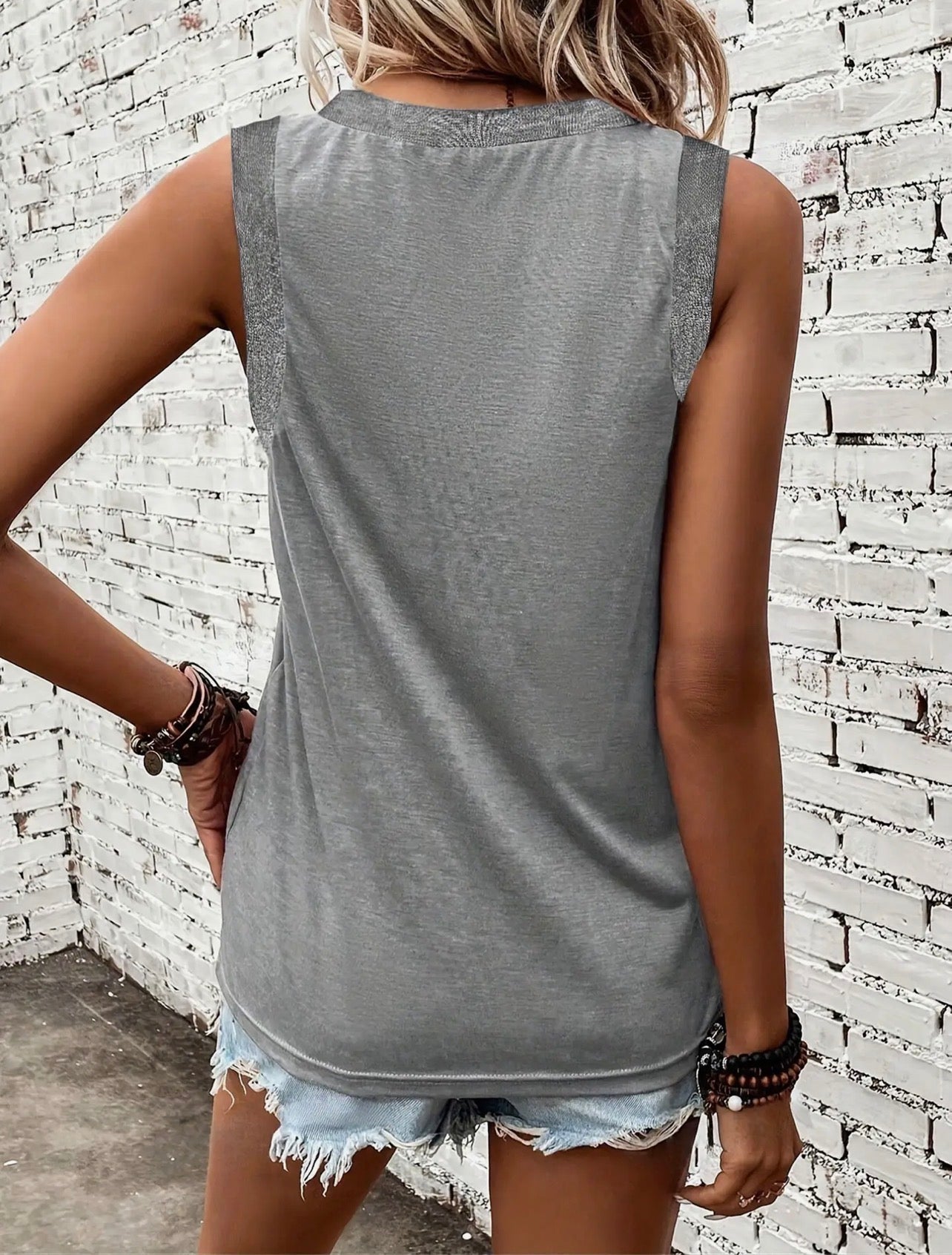 Loose V-Neck Sleeveless Top