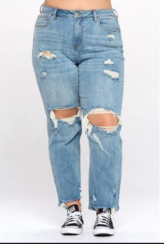 Kylie High-Rise Boyfriend Jeans