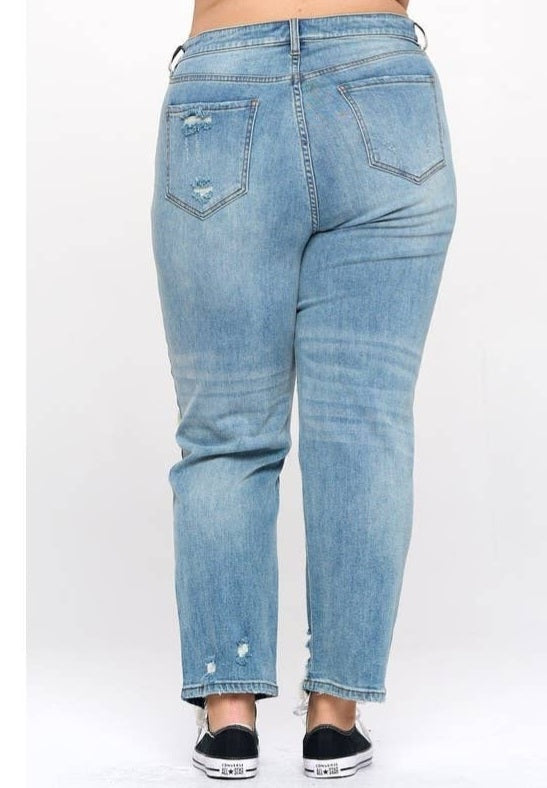 Kylie High-Rise Boyfriend Jeans